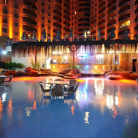 Goldcity Appartement *