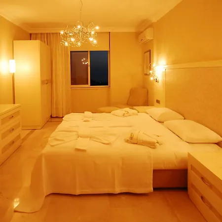 金色之城度假村 5*